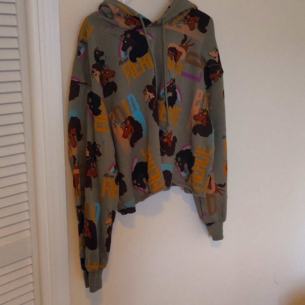 Afro Unicorn crop to hoodie